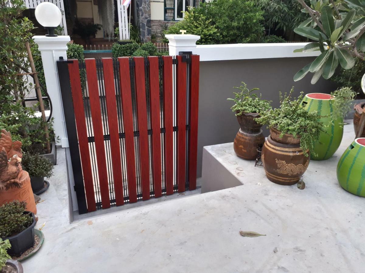 Baan Lita Aparthotel Phimai Екстериор снимка