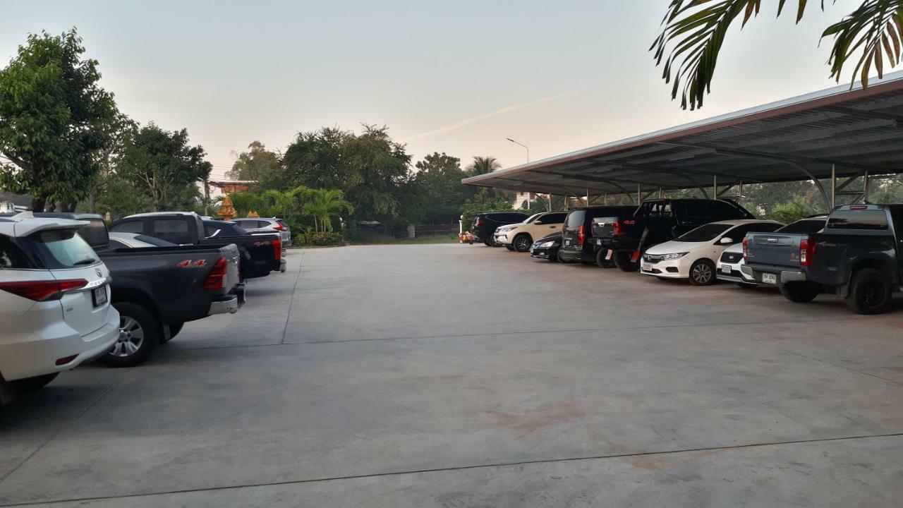 Baan Lita Aparthotel Phimai Екстериор снимка