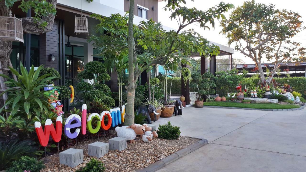 Baan Lita Aparthotel Phimai Екстериор снимка