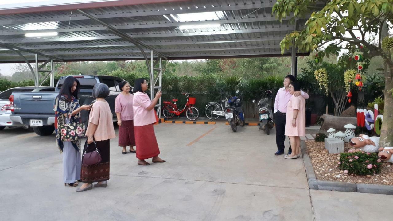 Baan Lita Aparthotel Phimai Екстериор снимка